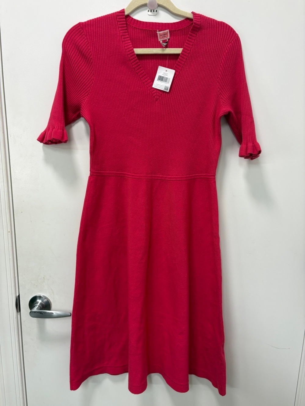 KATE SPADE V NECK SWEATER DRESS, SIZE M BRIGHT ROSE!